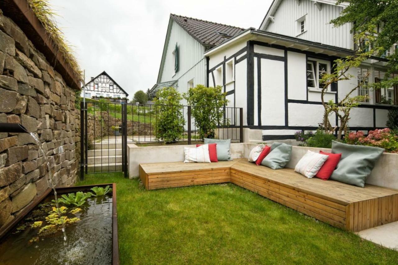 Ferienhaus Im Fachwerkhof 'Haus In Bewegung' Seelscheid Eksteriør bilde